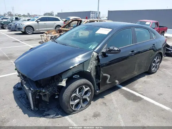 3KPF24AD6ME302872 2021 KIA FORTE - Image 2