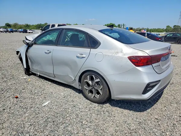 3KPF24AD6ME305819 2021 KIA FORTE - Image 2