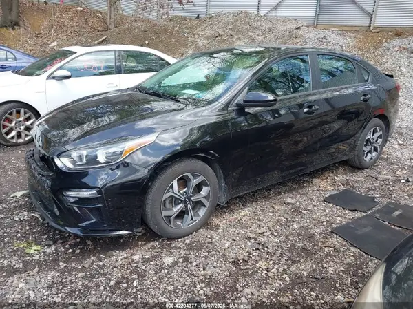 3KPF24AD6ME307117 2021 KIA FORTE - Image 2