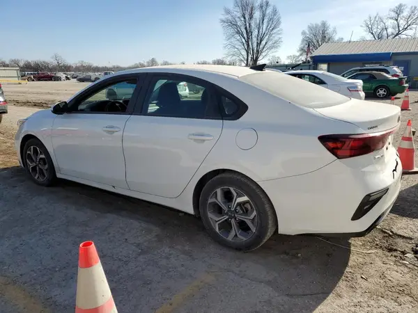 3KPF24AD6ME311023 2021 KIA FORTE - Image 2
