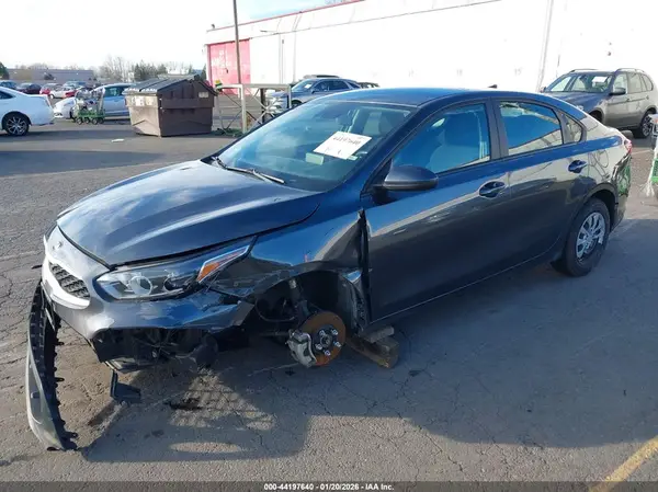3KPF24AD6ME313595 2021 KIA FORTE - Image 2