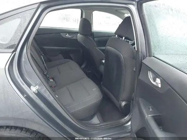 3KPF24AD6ME316903 2021 KIA FORTE - Image 8