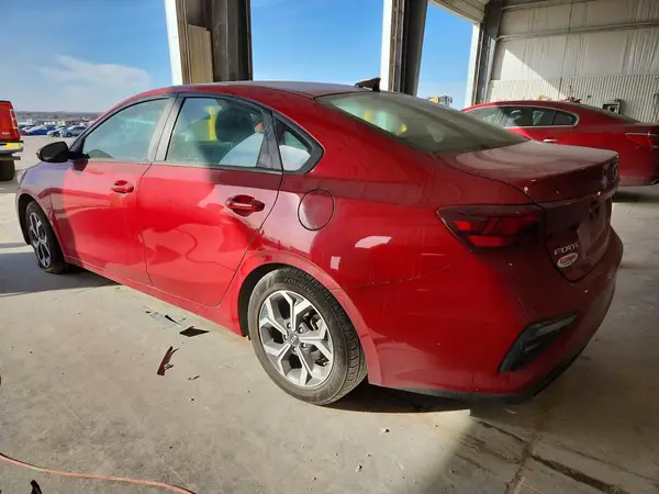 3KPF24AD6ME319428 2021 KIA FORTE - Image 2