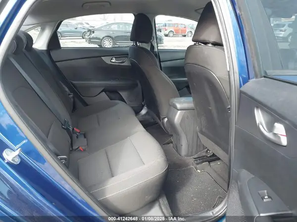 3KPF24AD6ME324757 2021 KIA FORTE - Image 8
