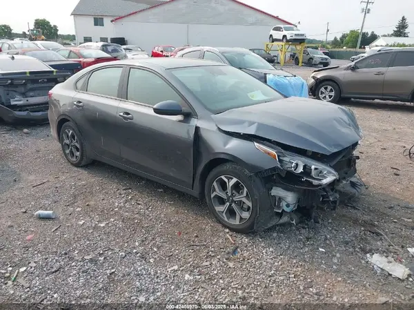 3KPF24AD6ME324855 2021 KIA FORTE - Image 1
