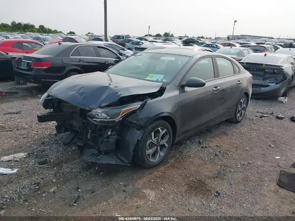 3KPF24AD6ME324855 2021 KIA FORTE - Image 2