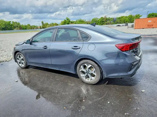 3KPF24AD6ME325116 2021 KIA FORTE - Image 2