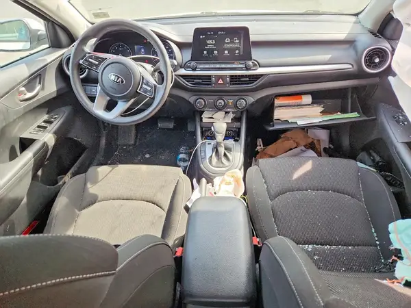 3KPF24AD6ME325827 2021 KIA FORTE - Image 8