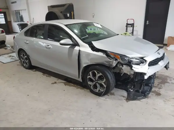 3KPF24AD6ME326363 2021 KIA FORTE - Image 1