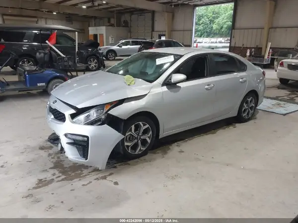 3KPF24AD6ME326363 2021 KIA FORTE - Image 2