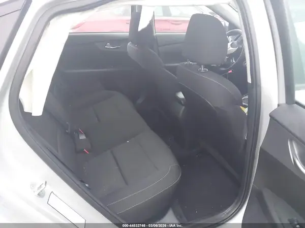 3KPF24AD6ME327755 2021 KIA FORTE - Image 8