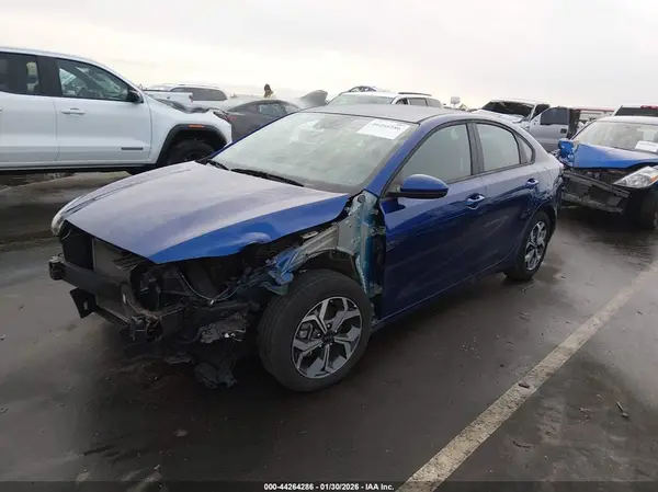 3KPF24AD6ME329196 2021 KIA FORTE - Image 2