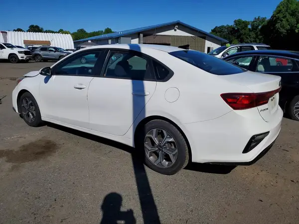 3KPF24AD6ME332292 2021 KIA FORTE - Image 2