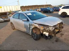 3KPF24AD6ME333099 2021 KIA FORTE