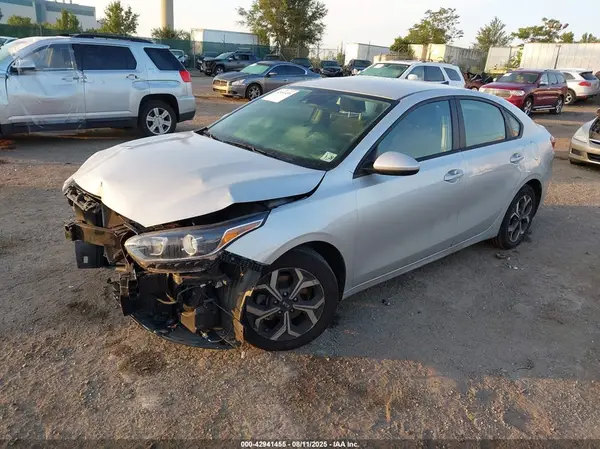 3KPF24AD6ME333099 2021 KIA FORTE - Image 2