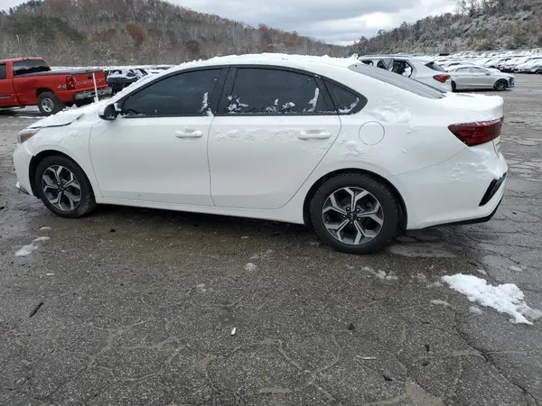 3KPF24AD6ME334690 2021 KIA FORTE - Image 2