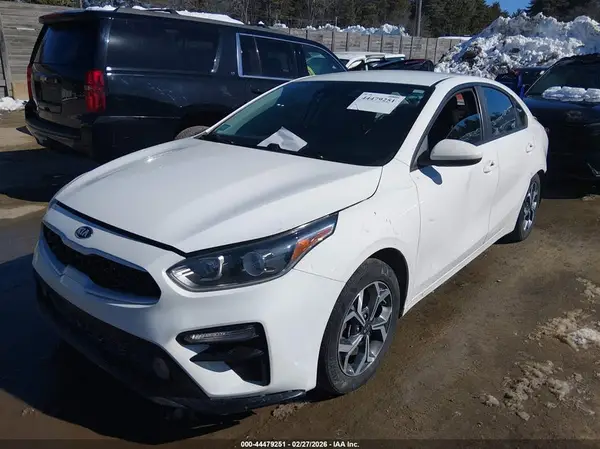 3KPF24AD6ME334995 2021 KIA FORTE - Image 2