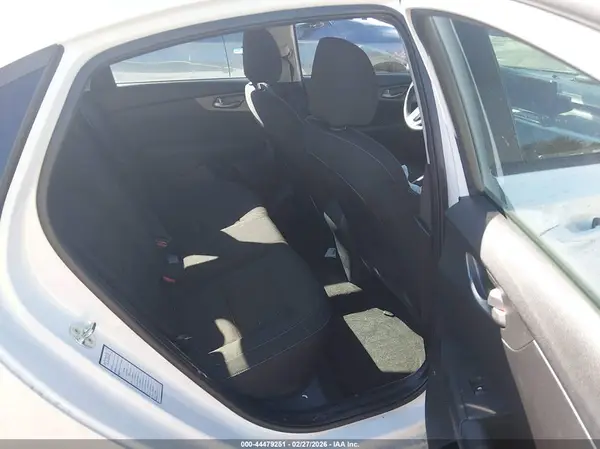 3KPF24AD6ME334995 2021 KIA FORTE - Image 8
