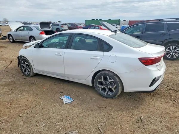 3KPF24AD6ME336813 2021 KIA FORTE - Image 2