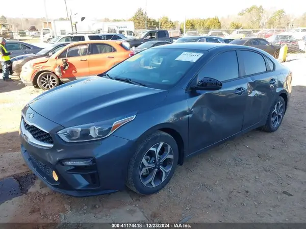 3KPF24AD6ME337329 2021 KIA FORTE - Image 2