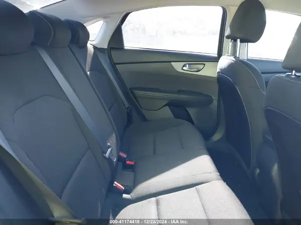 3KPF24AD6ME337329 2021 KIA FORTE - Image 8