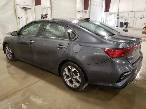 3KPF24AD6ME338495 2021 KIA FORTE - Image 2