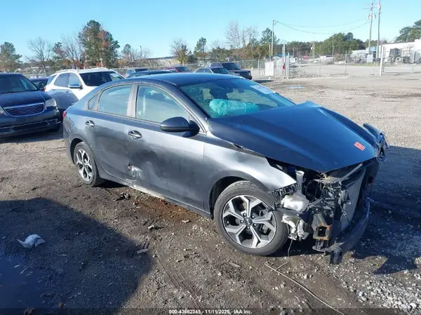 3KPF24AD6ME345320 2021 KIA FORTE - Image 1