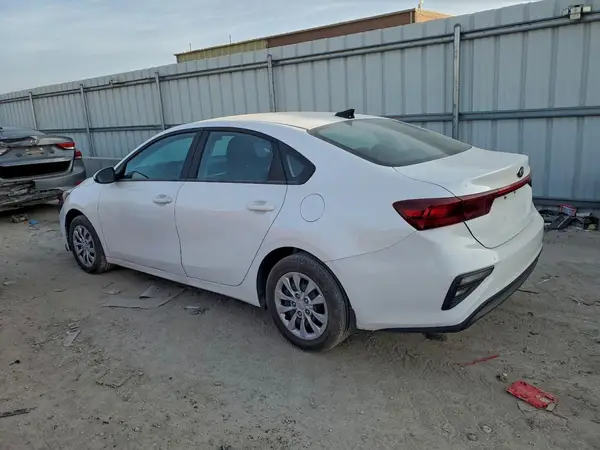 3KPF24AD6ME345656 2021 KIA FORTE - Image 2