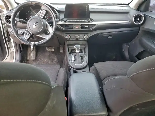 3KPF24AD6ME345656 2021 KIA FORTE - Image 8