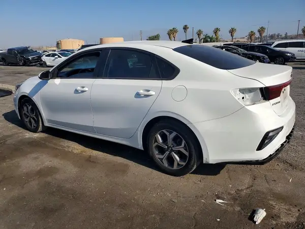 3KPF24AD6ME349609 2021 KIA FORTE - Image 2