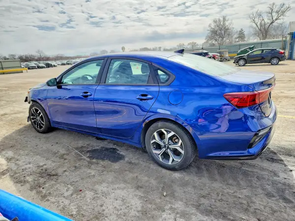 3KPF24AD6ME349657 2021 KIA FORTE - Image 2