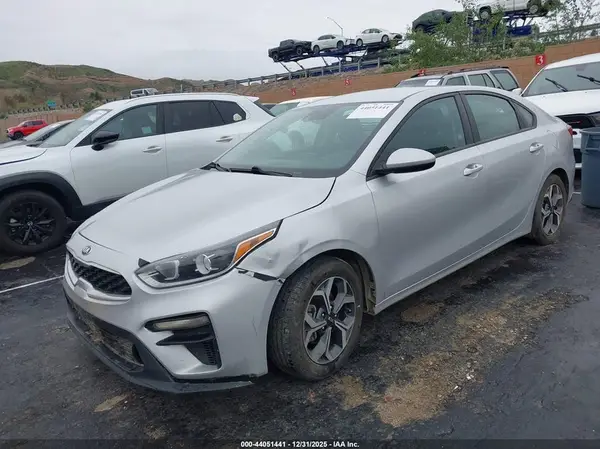 3KPF24AD6ME350825 2021 KIA FORTE - Image 2