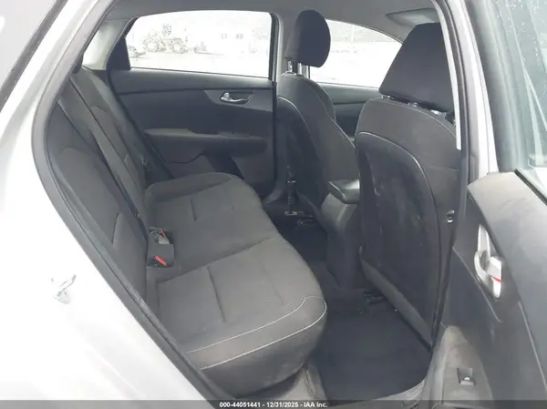 3KPF24AD6ME350825 2021 KIA FORTE - Image 8