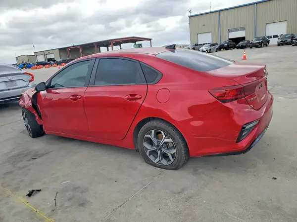 3KPF24AD6ME351215 2021 KIA FORTE - Image 2