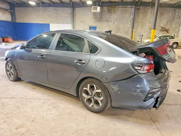 3KPF24AD6ME351599 2021 KIA FORTE - Image 2