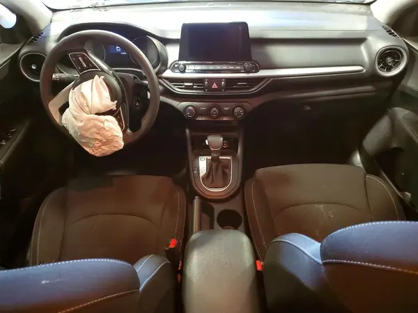 3KPF24AD6ME351599 2021 KIA FORTE - Image 8