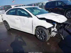 3KPF24AD6ME352476 2021 KIA FORTE