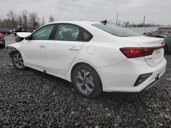 3KPF24AD6ME355488 2021 KIA FORTE - Image 2