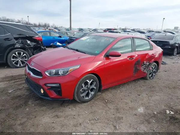 3KPF24AD6ME355541 2021 KIA FORTE - Image 2