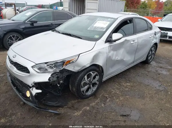 3KPF24AD6ME356303 2021 KIA FORTE - Image 2