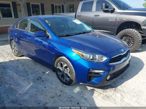 3KPF24AD6ME359587 2021 KIA FORTE - Image 1