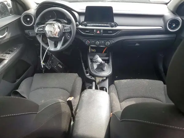 3KPF24AD6ME361002 2021 KIA FORTE - Image 8