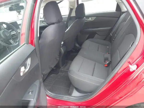 3KPF24AD6ME361887 2021 KIA FORTE - Image 8
