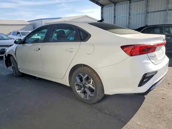 3KPF24AD6ME364305 2021 KIA FORTE - Image 2