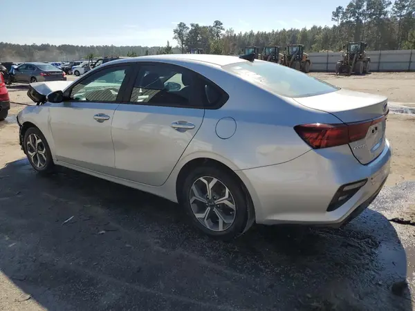 3KPF24AD6ME365678 2021 KIA FORTE - Image 2