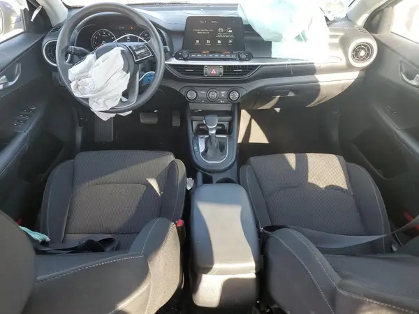 3KPF24AD6ME367947 2021 KIA FORTE - Image 8