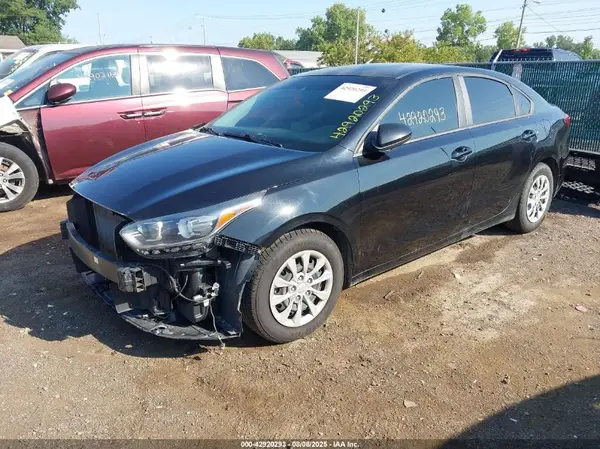 3KPF24AD6ME368130 2021 KIA FORTE - Image 2