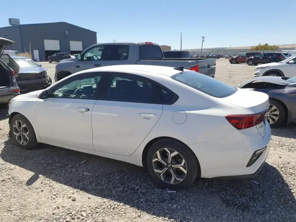 3KPF24AD6ME369004 2021 KIA FORTE - Image 2