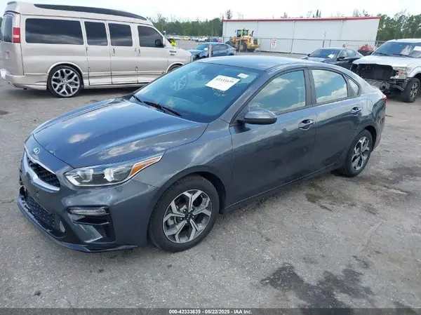 3KPF24AD6ME371772 2021 KIA FORTE - Image 2