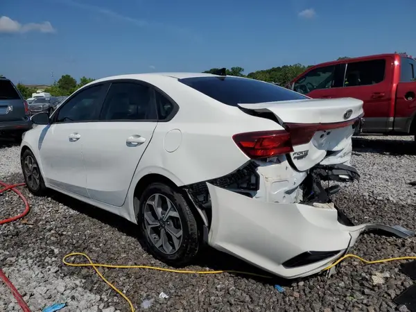 3KPF24AD6ME372050 2021 KIA FORTE - Image 2
